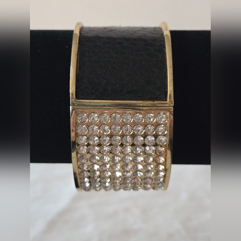 Elegant Vintage Gold and Black Crystal Bracelet